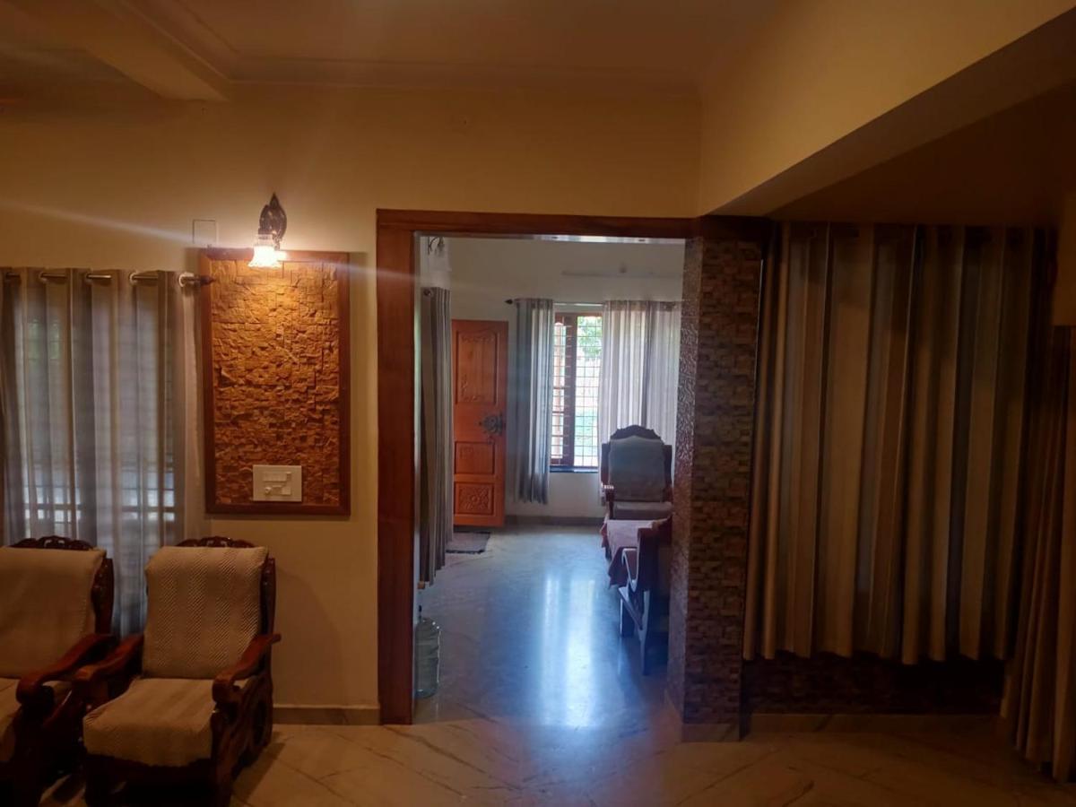 Sinai Homestay Alappuzha Esterno foto