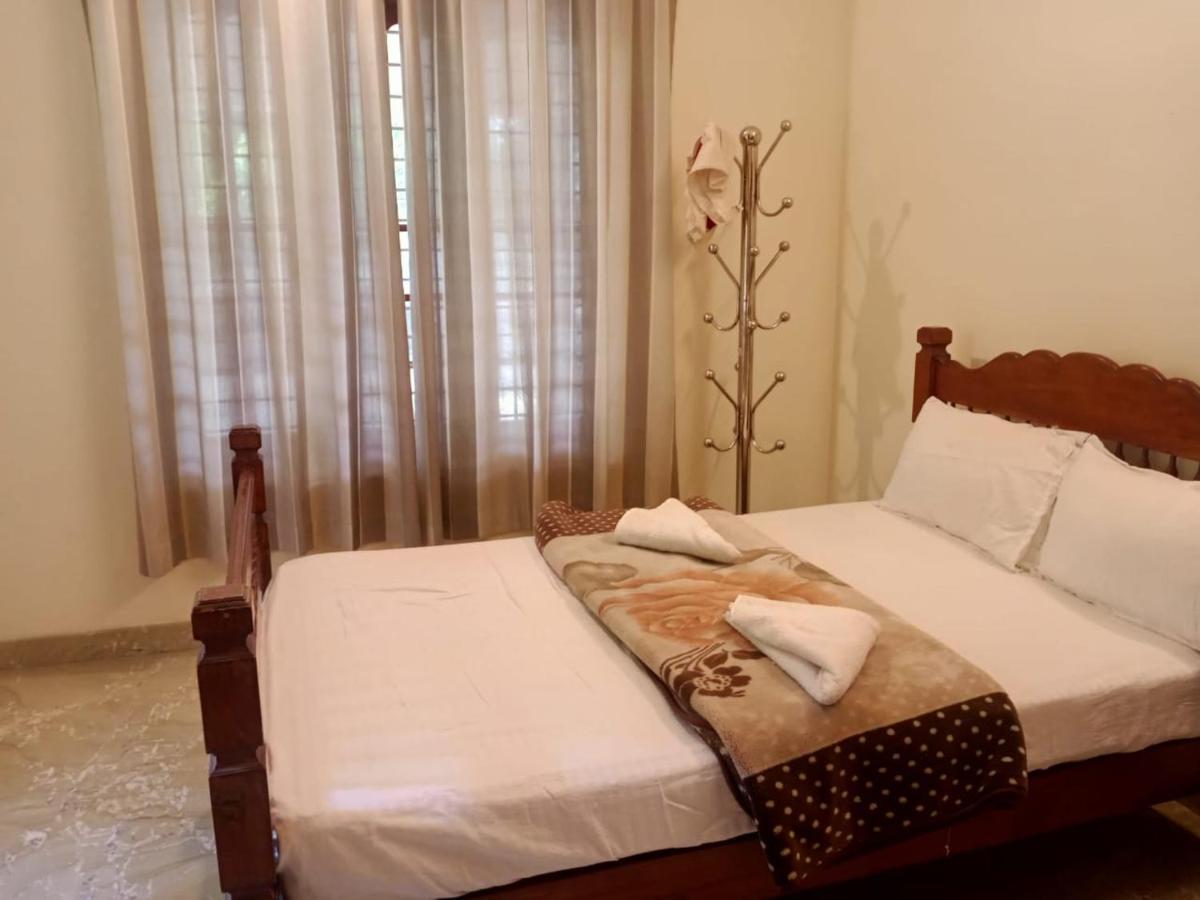 Sinai Homestay Alappuzha Esterno foto