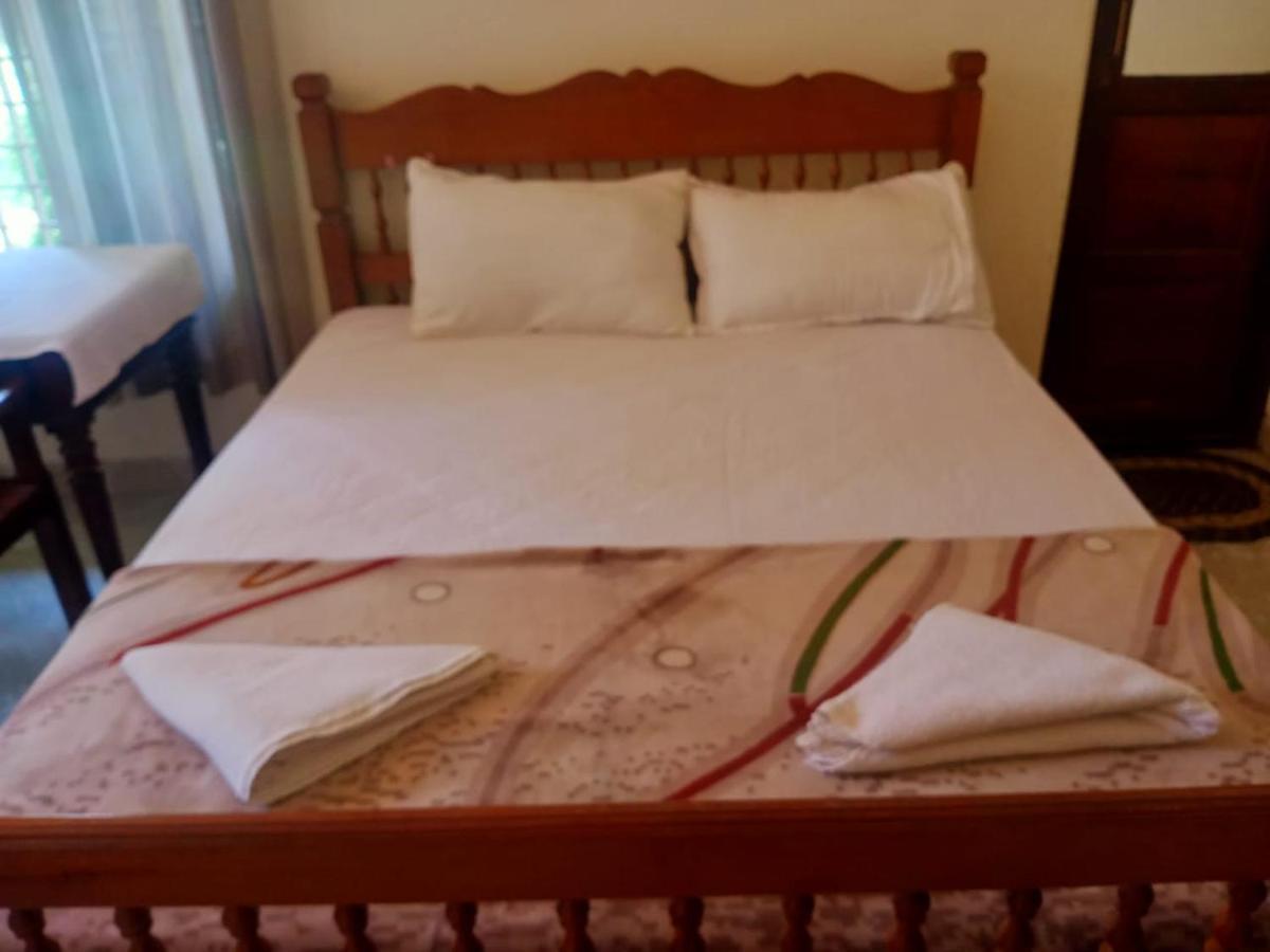Sinai Homestay Alappuzha Esterno foto