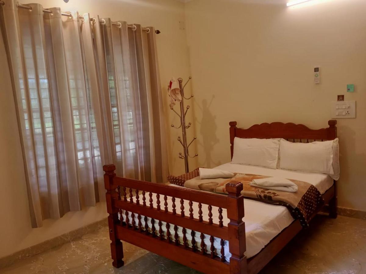 Sinai Homestay Alappuzha Esterno foto